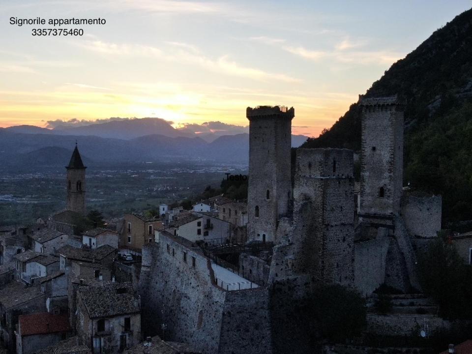 Signorile Appartamento Pacentro Bagian luar foto